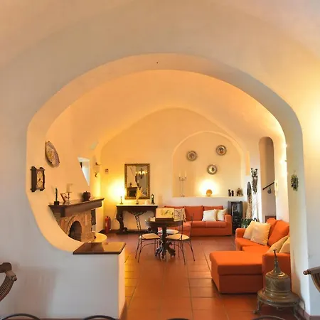 Eustachio Villa Scala